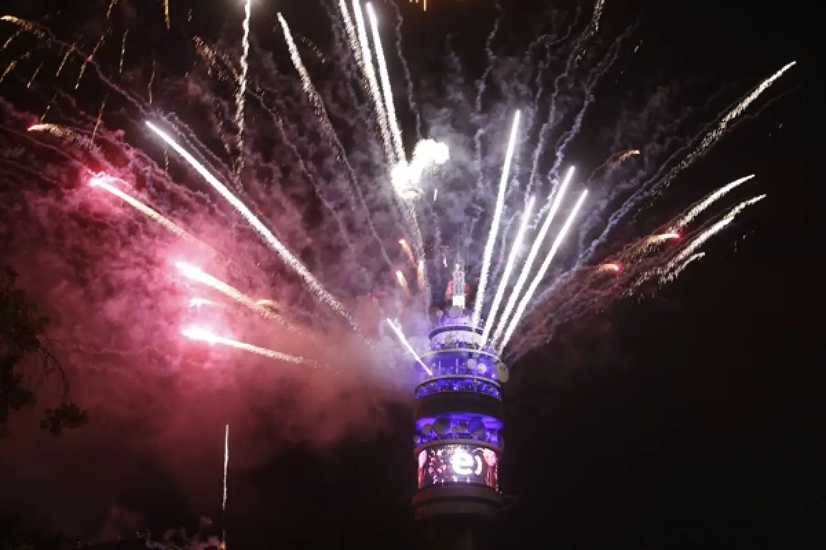 Show de fuegos artificiales en la Torre Entel, Redes sociales | Referencial