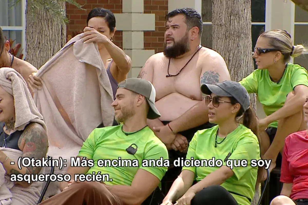 Otakin cuestionando a Arenita, Captura de pantalla