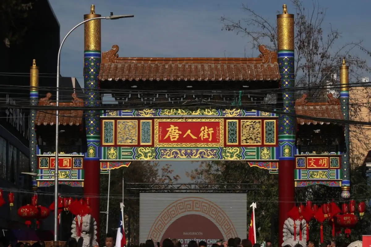 Chino se lanza desde segundo piso para evitar detención en barrio Meiggs, Redes sociales | Referencial