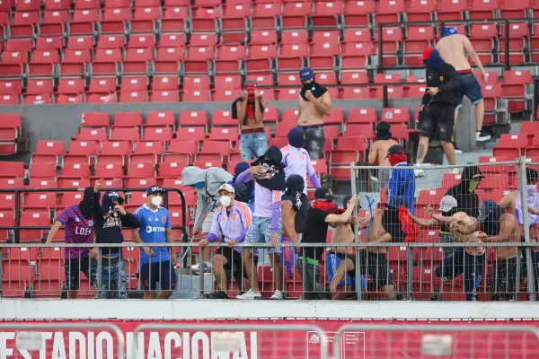 Incidentes en el Estadio Nacional  ,Juan Pablo Carmona