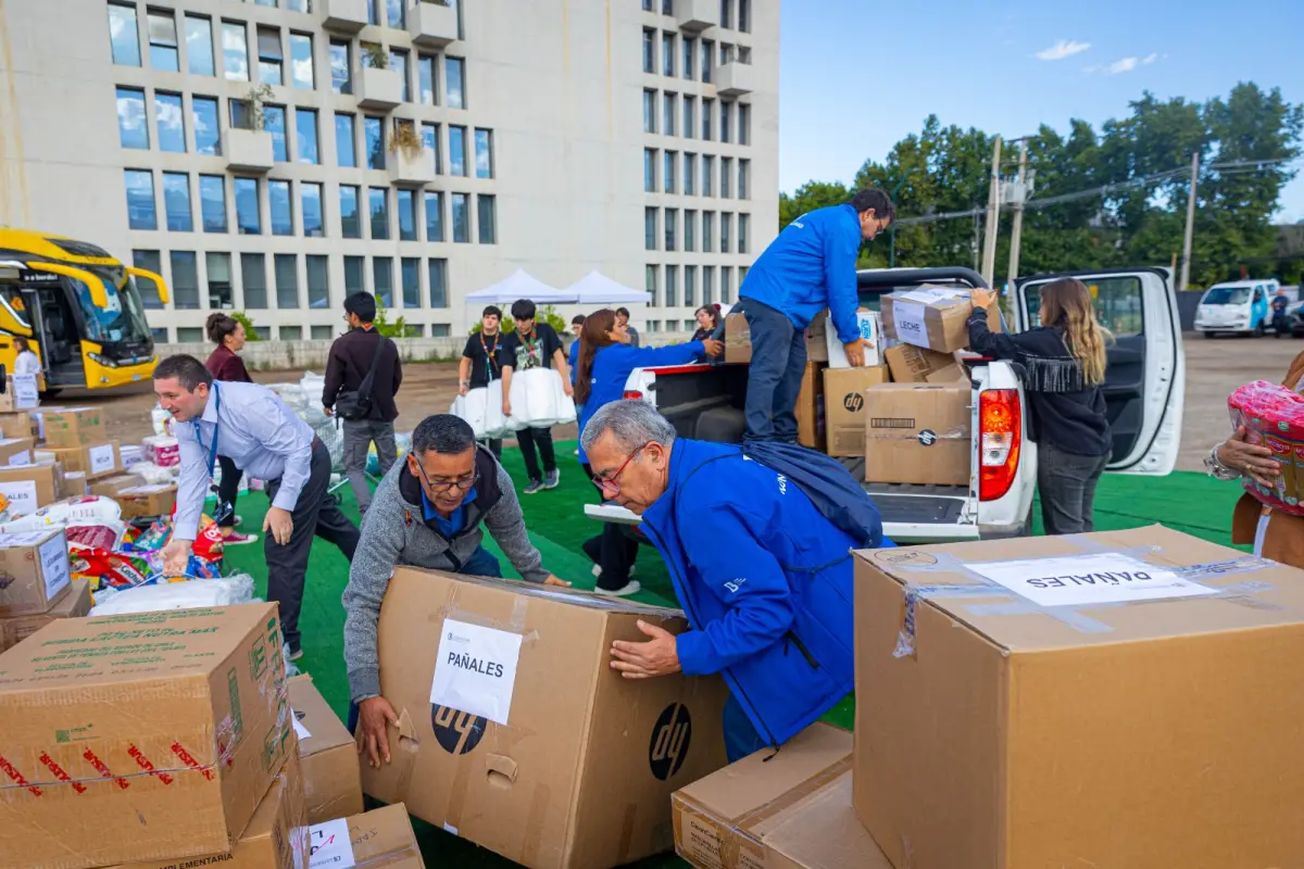Municipalidad de Lo Barnechea envía más de 3 toneladas de ayuda a damnificados por mega incendio en Biobío y Ñuble, Cedida