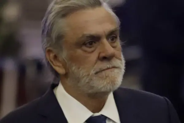 Pablo Longueira ,Agencia Uno 