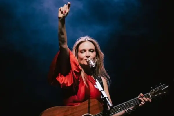 Nicole se presentó en el sur del país ,Instagram