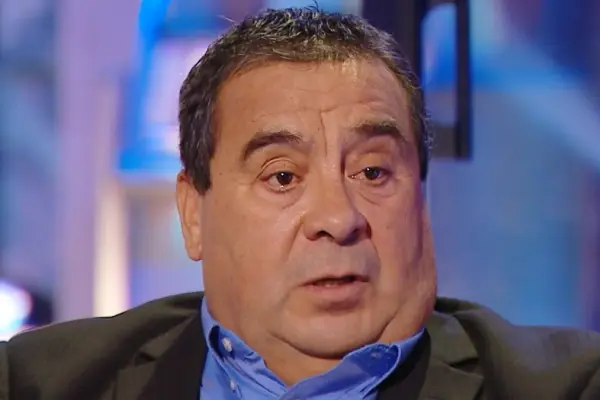 Dino Gordillo ,Redes sociales