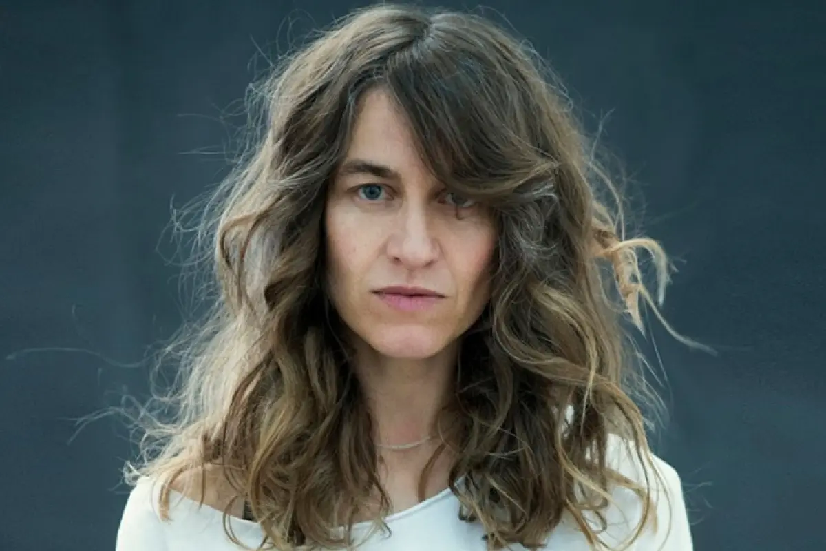 Colombina Parra , Redes sociales | Referencial