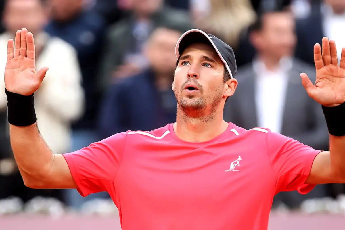 Dusan Lajović, Redes sociales