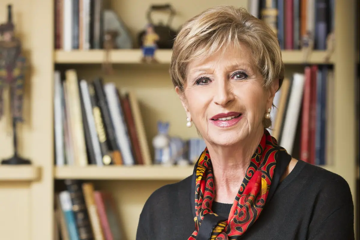 Marta Larraechea, Redes sociales