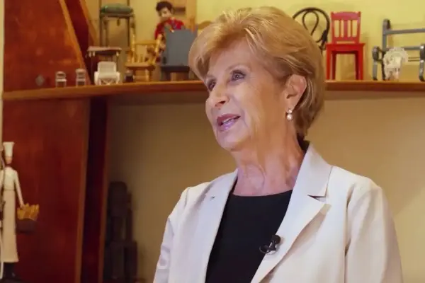 Marta Larraechea ,Archivo