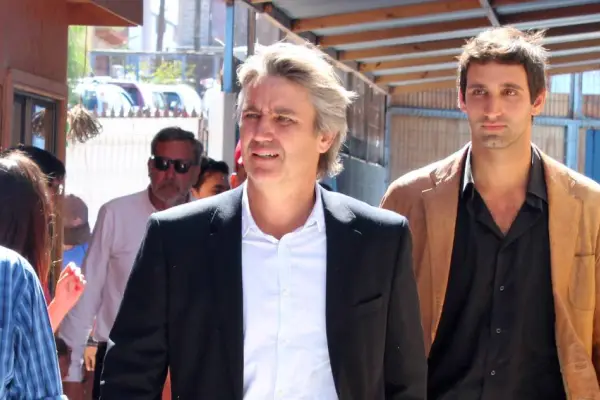 Fulvio Rossi junto con su hijo, Franco Rossi (atrás) ,Agencia Uno