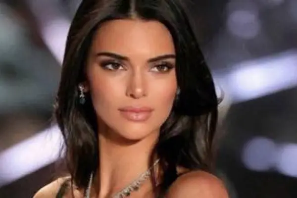 Kendall Jenner ,Google