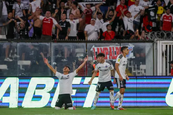 Yastin Cuevas celebrando su gol ,Juan Pablo Carmona