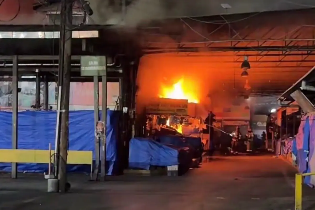 Incendio en La Vega Central, @precoalexandra