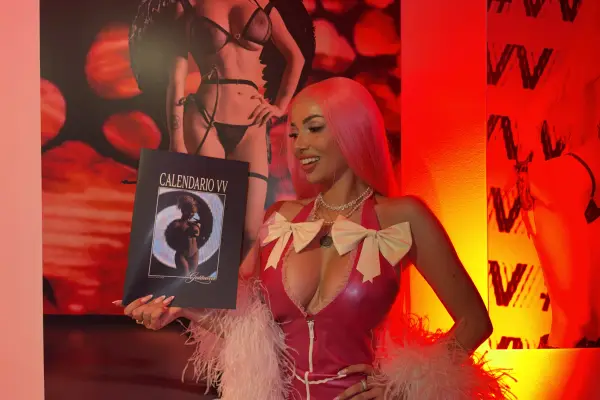 Gatita Veve Presenta su calendario ,Nicolás Davidson