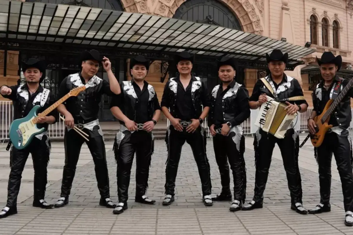 Zúmbale Primo , Redes sociales | Referencial