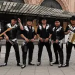 Zúmbale Primo , Redes sociales | Referencial