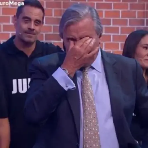 Kike Morandé y el elenco de \