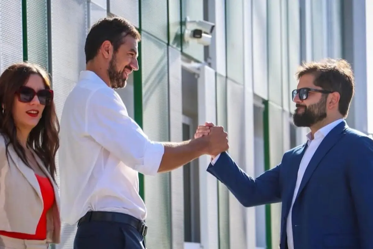 Tomás Vodanovic, Aurora Noticias