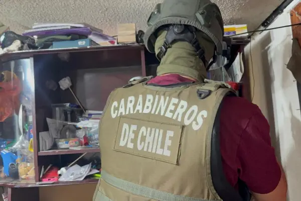 San Joaquín: Carabineros detiene al Indio Aravena por tráfico de drogas en inmediaciones de La Legua Emergencia ,Cedida