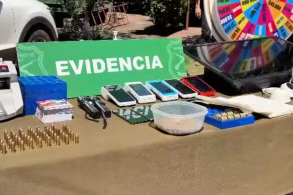 Evidencia de casino clandestino ,Cedida