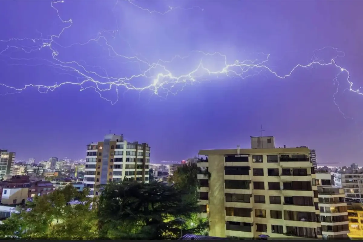 tormenta eléctrica