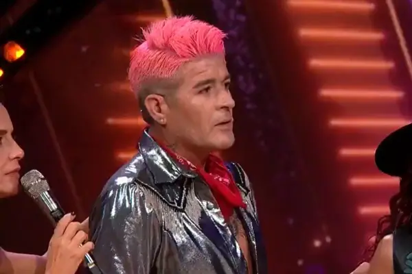 Junior Playboy en Fiebre de Baile ,Captura