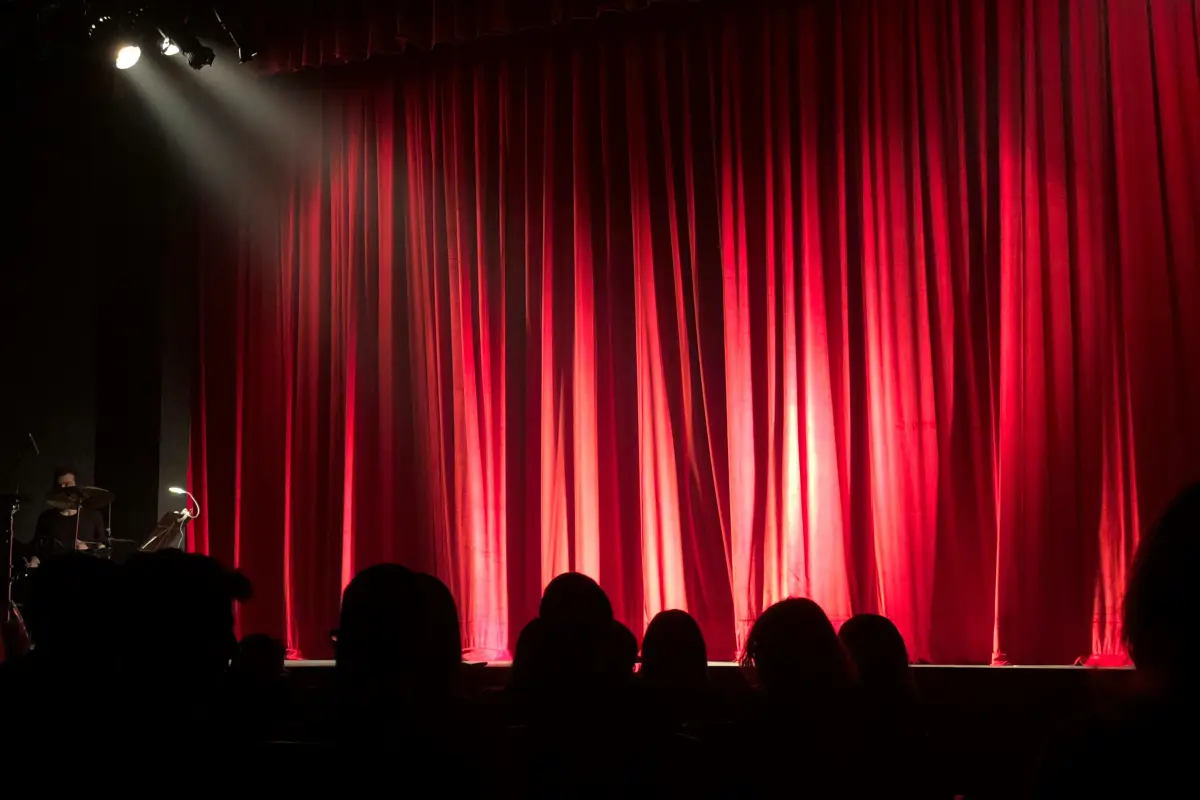 -, Mónica Silvestre