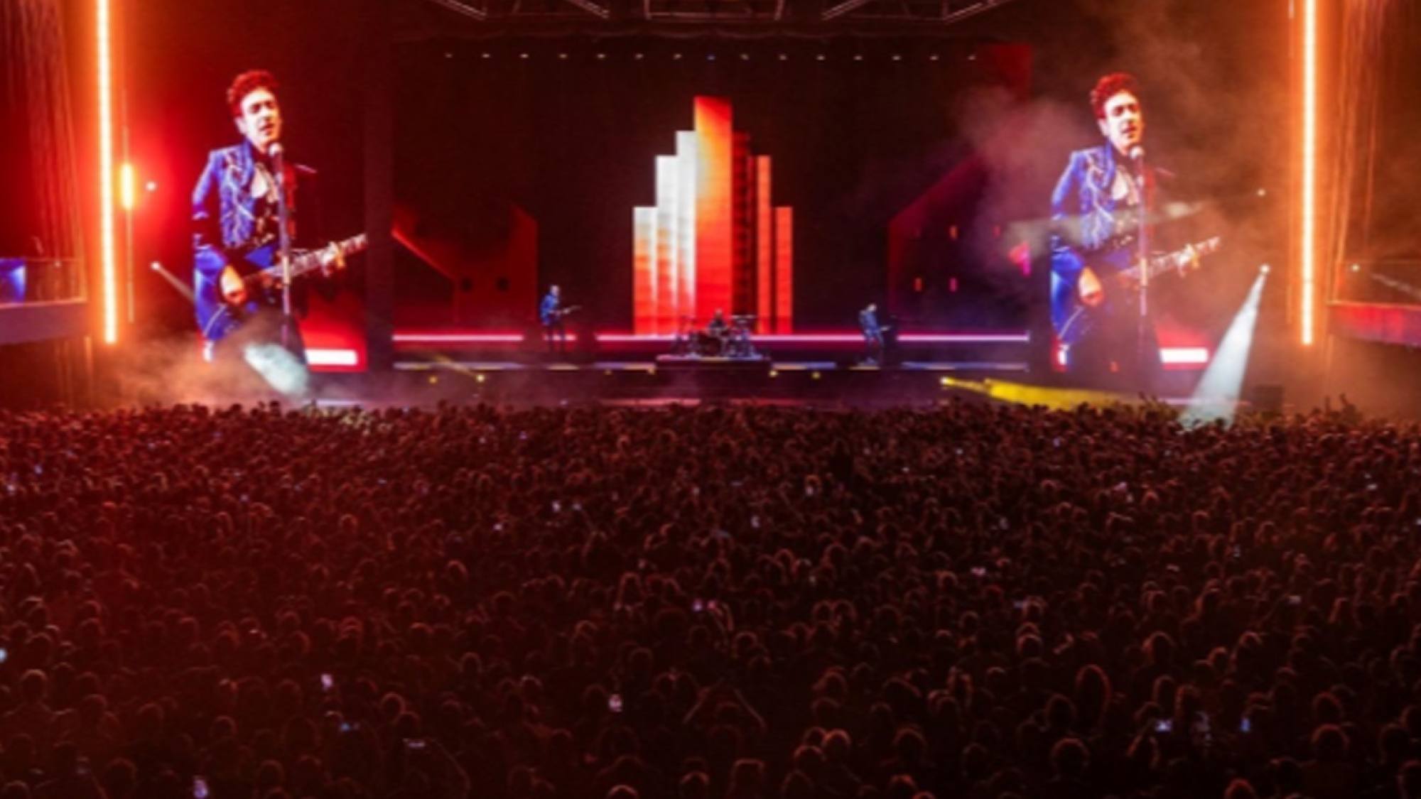 Soda Stereo y el milagro de “Ecos”: La noche en que Gustavo Cerati volvió a Chile