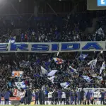 Hinchas de la UC en el Claro Arena, Cruzados