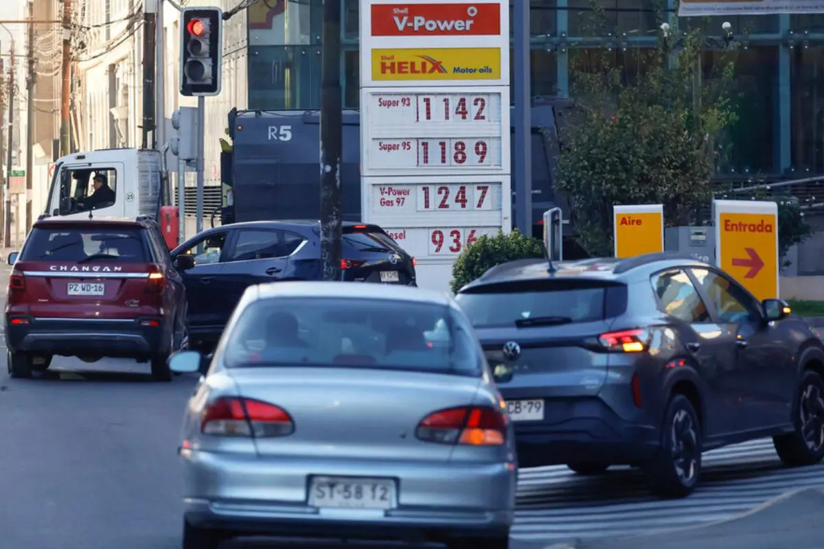 Este jueves se concretará el alza en el precio de los combustibles, Juan Pablo Carmona