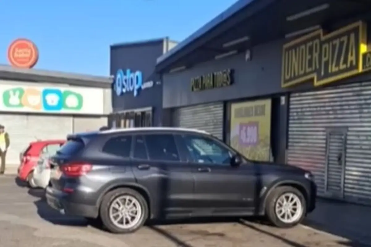 El vehículo quedó con graves daños mecánicos, Captura