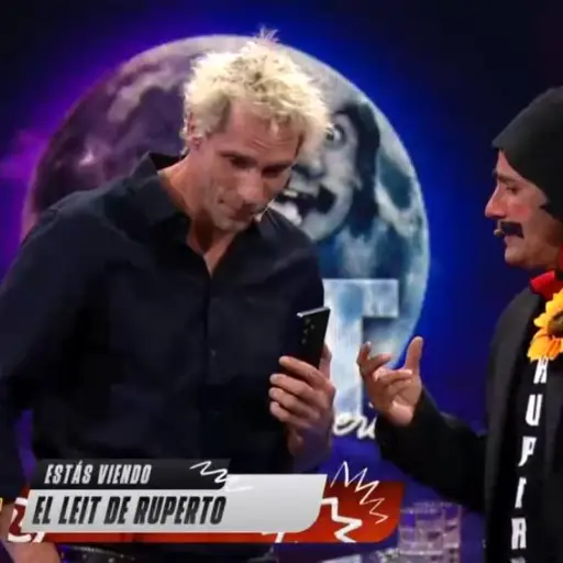 Ruperto subió al columpio a Gonzalo Valenzuela ,Captura | Club de la Comedia (CHV)