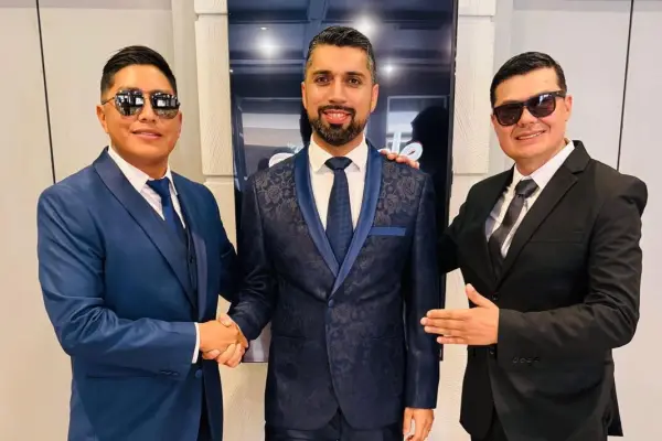 Zúmbale Primo presentó a nuevo integrante: Profesor de Carelmapu su une a mítico grupo ,Cedida