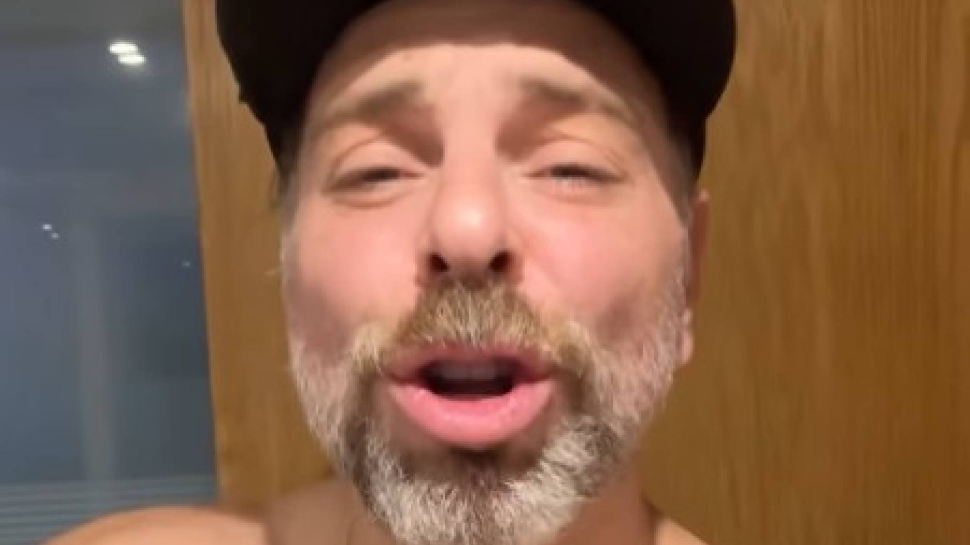 “Cállate el hocico, cerrá el orto...”: El particular post de José Antonio Neme a torso desnudo