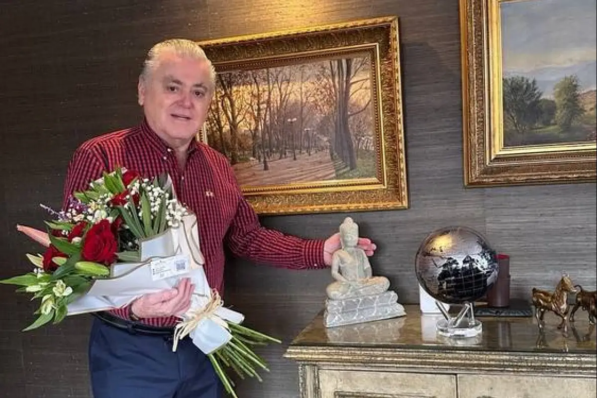 Hernán Calderón, Redes sociales