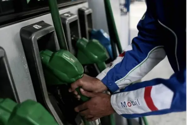 combustibles ,Agencia Uno 