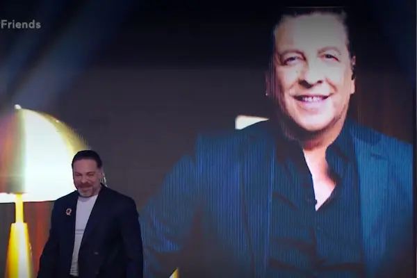 Neme presentó a Julio César en Mega ,Captura