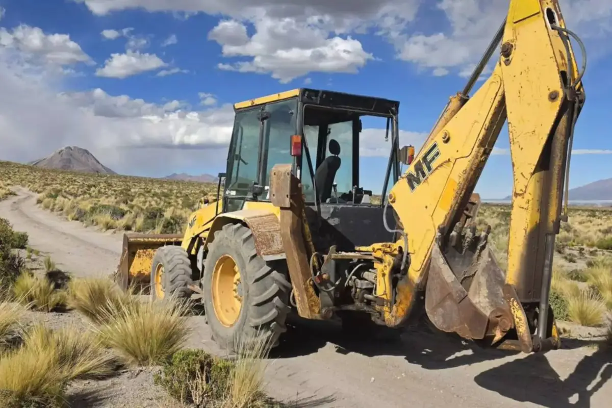 Retroexcavadora , 24Horas