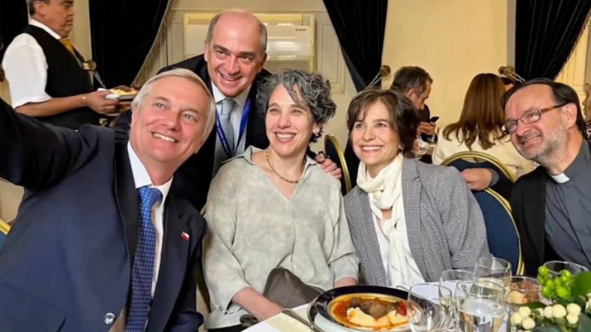 “El Presidente financió con recursos propios”: aclaran polémica por almuerzo en La Moneda