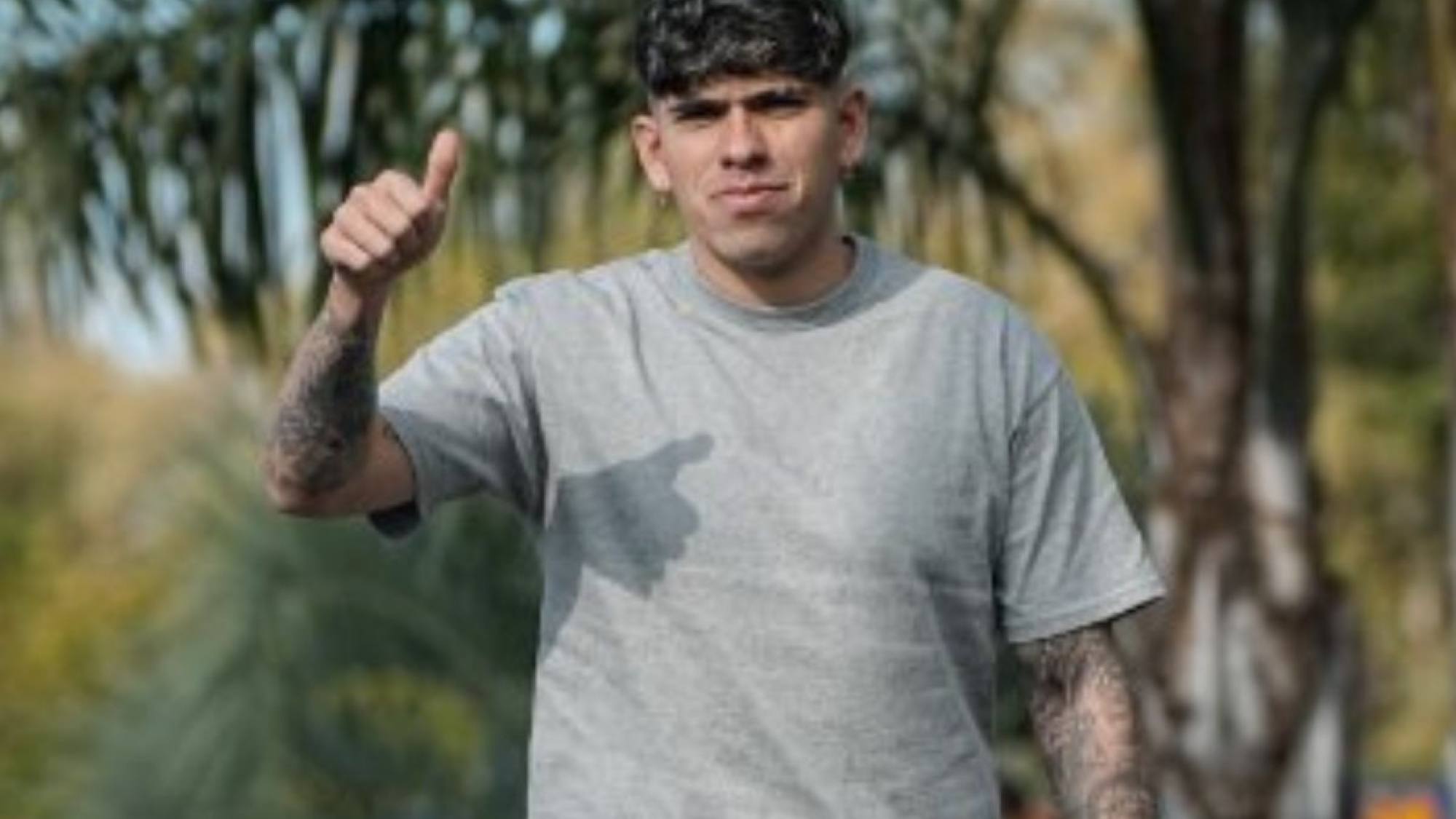 “¿Qué le panza al chileno?”: Hinchas de Boca Juniors barren con Carlos Palacios XXL