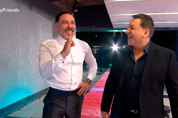 Debut de Julio César Rodríguez en Mega ,Captura | Only Friends