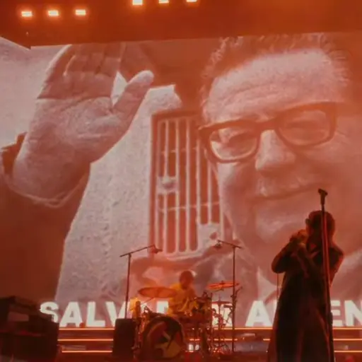El guiño de The Strokes a Salvador Allende en Coachella ,Captura de redes sociales