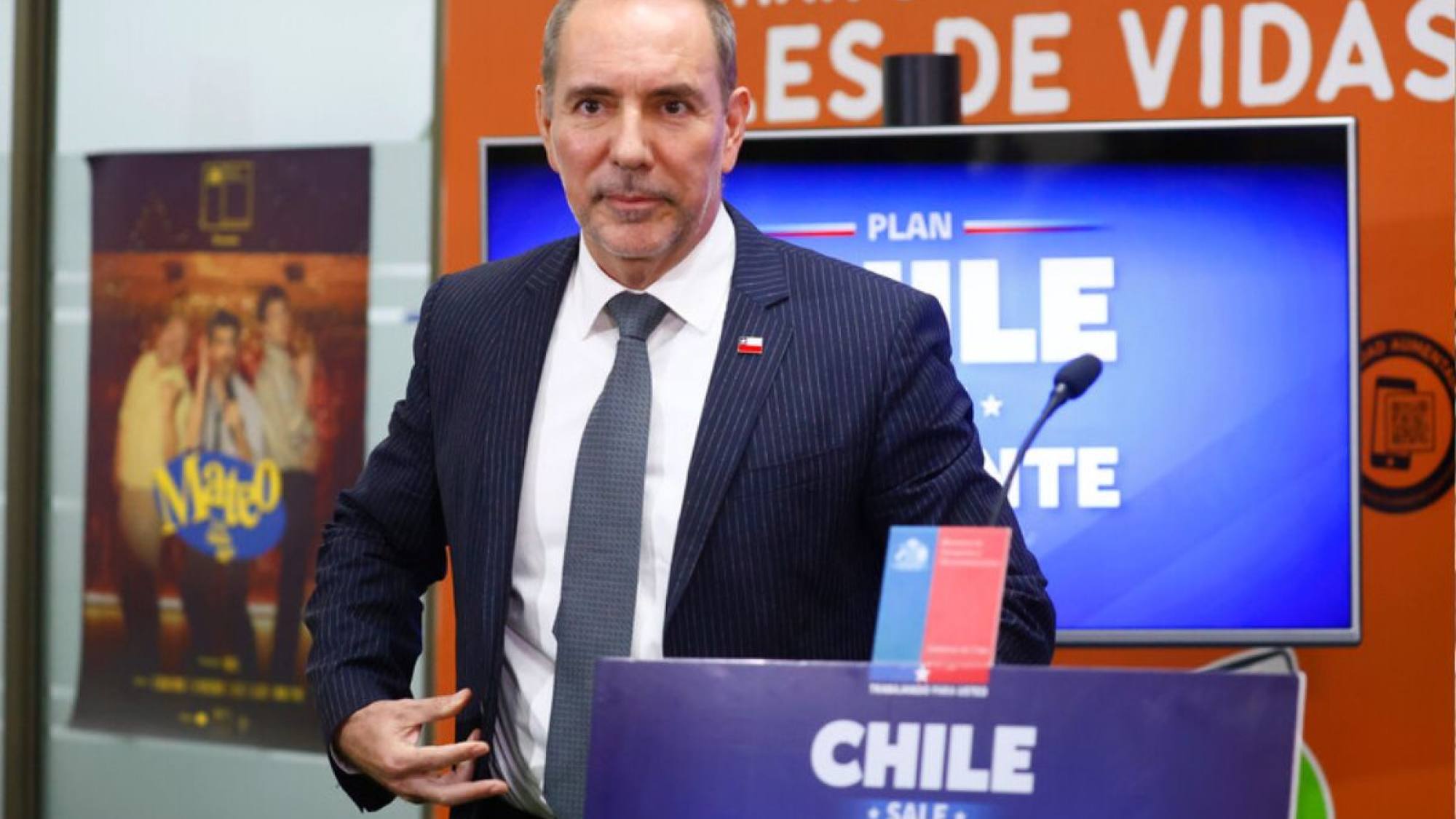 Ministro De Grange realizó millonaria declaración de patrimonio: propiedades, inversiones un BMW