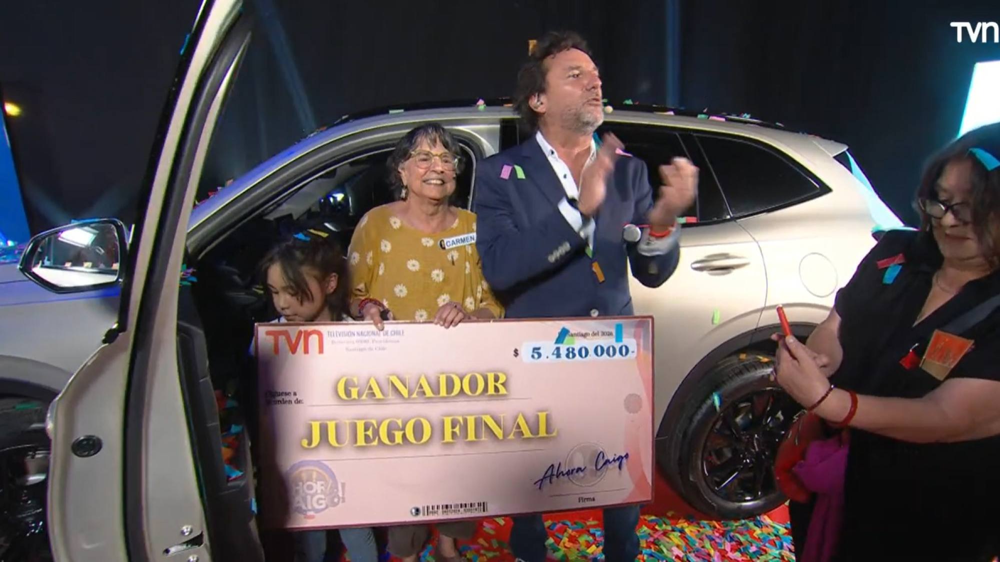 Abuelita participó en “Ahora Caigo” y ganó premio nunca antes visto en el programa
