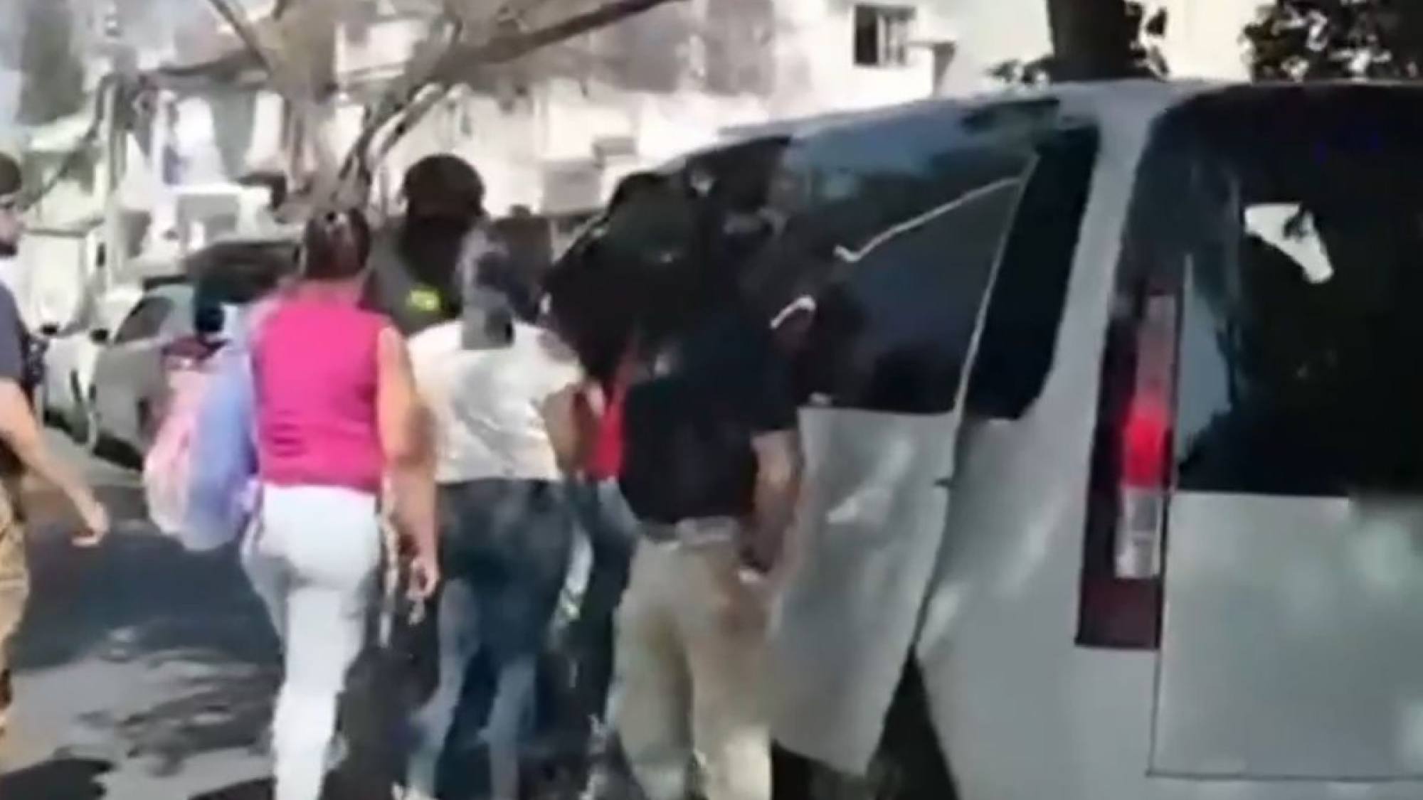 “Realizaban procedimientos de manera oculta”: clausuran falsos centros odontológicos en Providencia