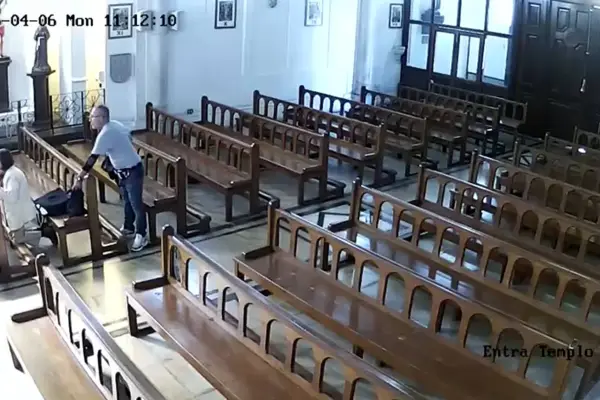 Insólito robo en iglesia de Concepción  ,Captura de redes sociales