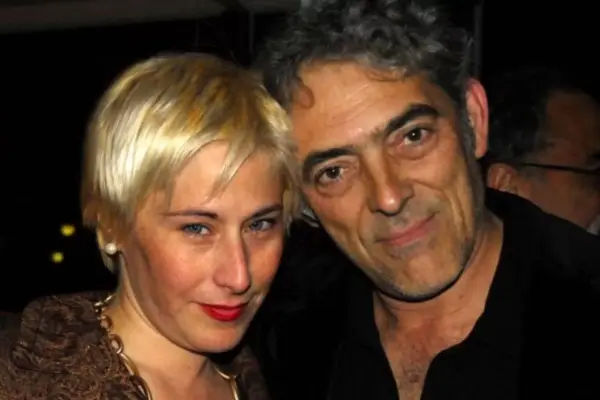 Elvira López y Gabriel del Carril ,Redes sociales