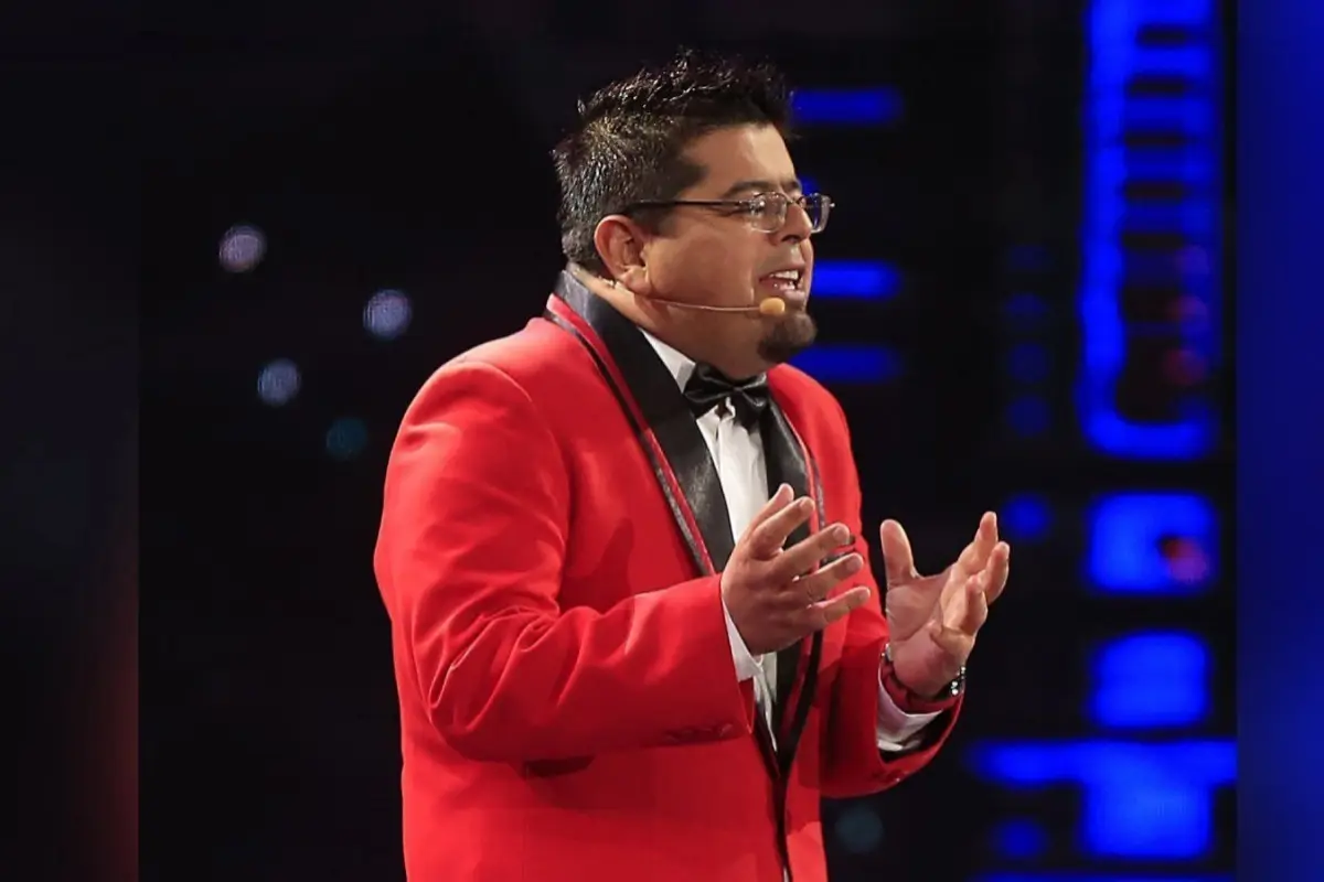 Mauricio Medina vuelve a los escenarios , Redes sociales | Referencial