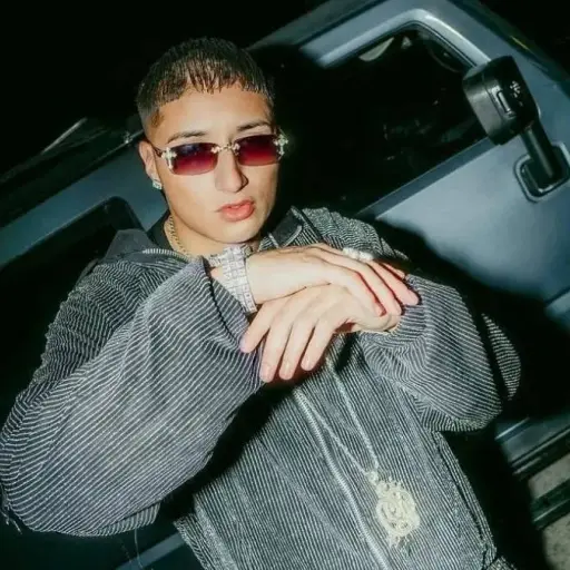 Sinaka  ,Redes sociales | Referencial