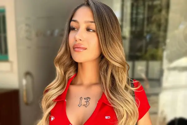 Trini Neira ,Redes sociales