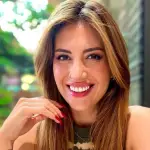 Karen Paola , Redes sociales | Referencial